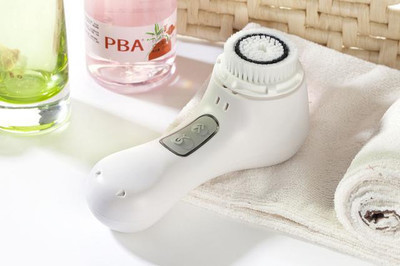 洗臉神器大比拼 潔面儀與起泡器，誰才是你的護膚“真命天子”？